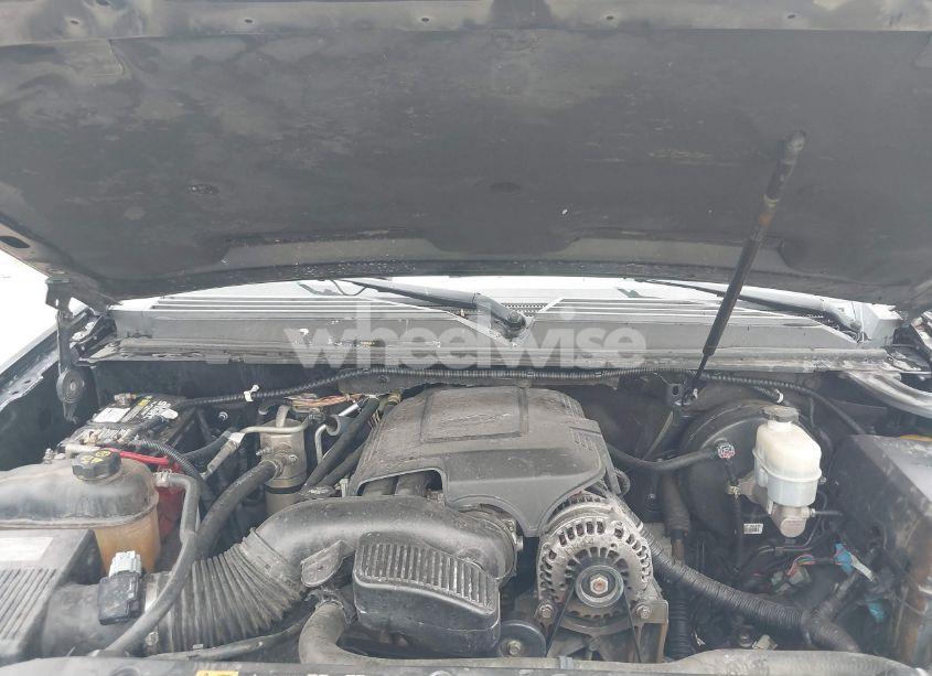 Photo 10 of 2011 Chevrolet Tahoe LTZ (VIN 1GNSCCE06BR394250)