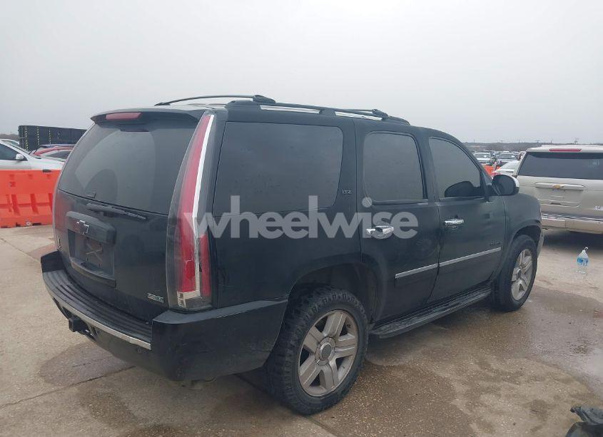 Photo 4 of 2011 Chevrolet Tahoe LTZ (VIN 1GNSCCE06BR394250)