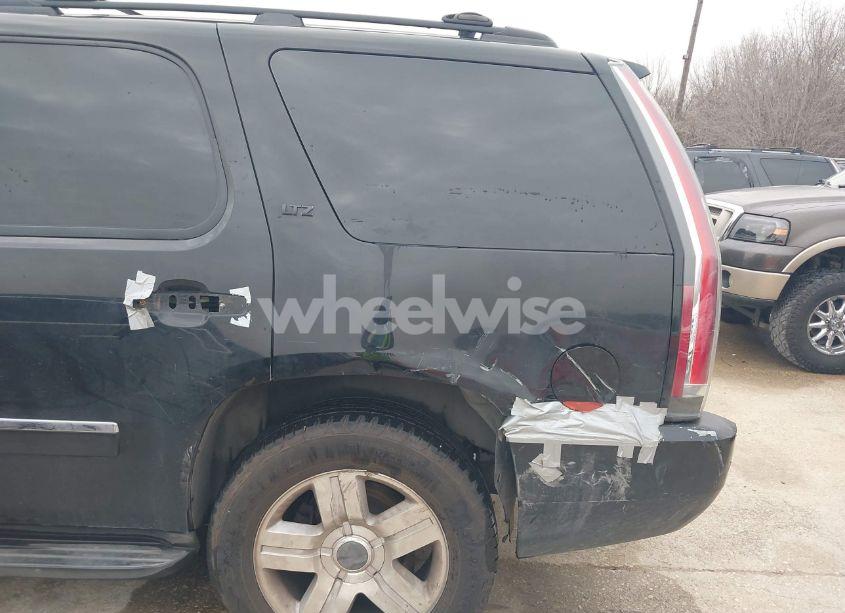 Photo 6 of 2011 Chevrolet Tahoe LTZ (VIN 1GNSCCE06BR394250)