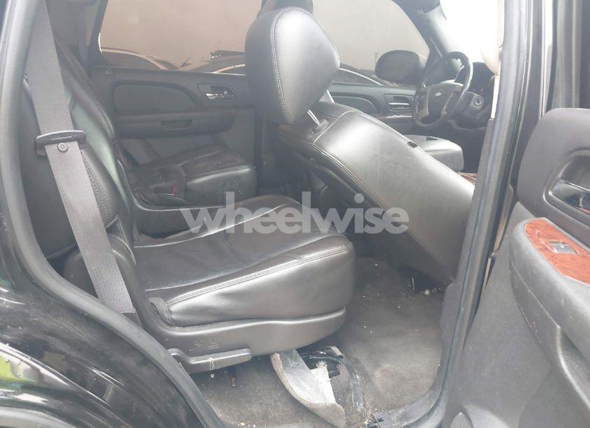 Photo 8 of 2011 Chevrolet Tahoe LTZ (VIN 1GNSCCE06BR394250)