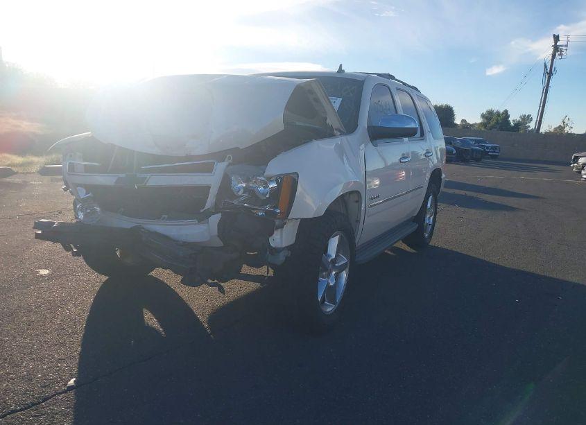 Photo 2 of 2014 Chevrolet Tahoe LTZ (VIN 1GNSCCE07ER139899)