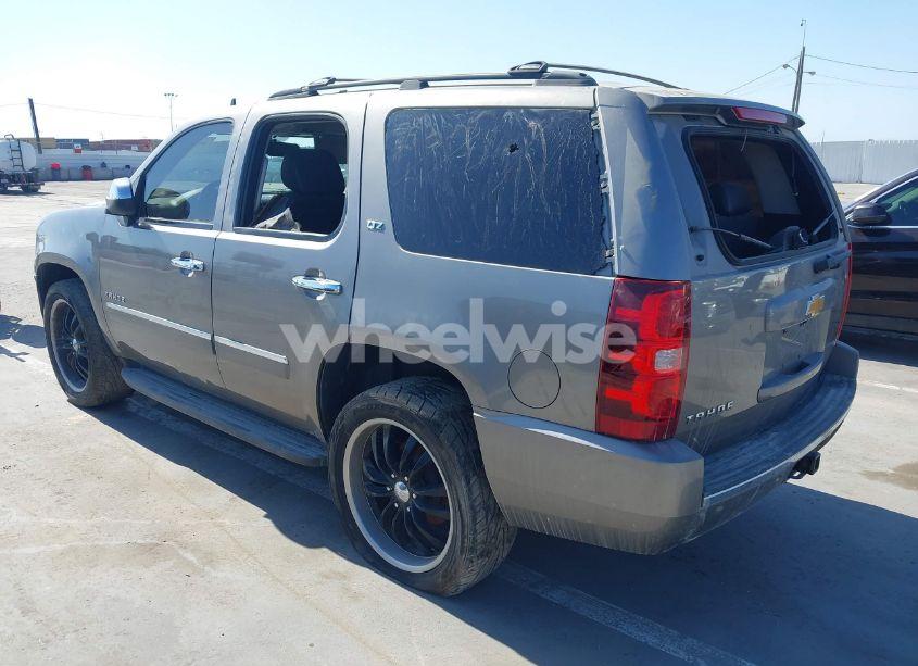 Photo 3 of 2012 Chevrolet Tahoe LTZ (VIN 1GNSCCE08CR297245)