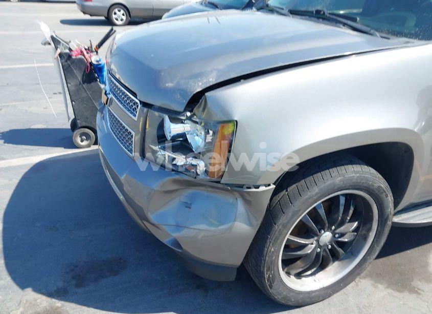 Photo 6 of 2012 Chevrolet Tahoe LTZ (VIN 1GNSCCE08CR297245)