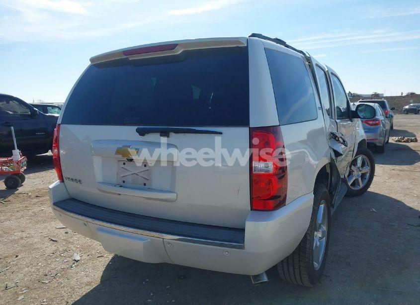 Photo 4 of 2013 Chevrolet Tahoe LTZ (VIN 1GNSCCE08DR194392)