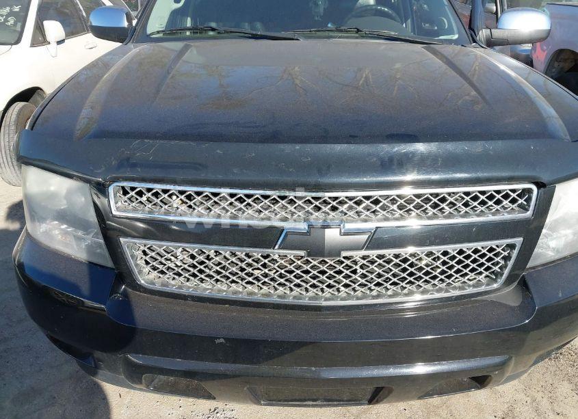 Photo 6 of 2011 Chevrolet Tahoe LTZ (VIN 1GNSCCE0XBR366774)