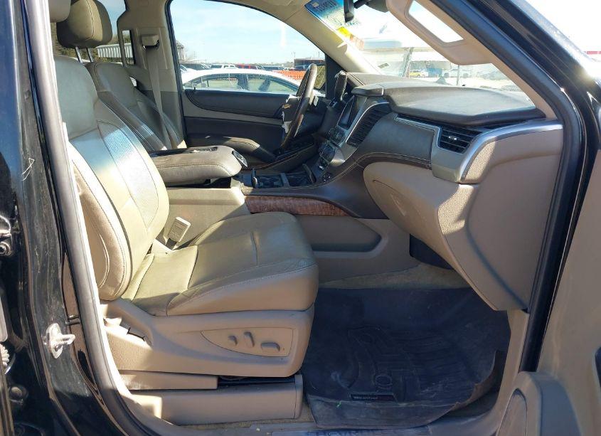 Photo 5 of 2015 Chevrolet Tahoe LTZ (VIN 1GNSCCKC0FR102953)