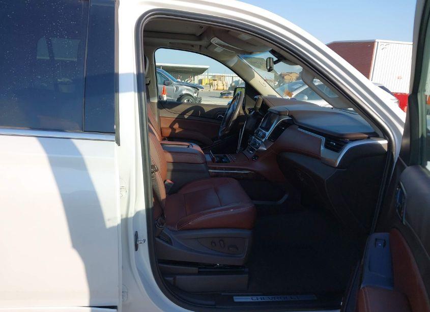 Photo 5 of 2017 Chevrolet Tahoe PREMIER (VIN 1GNSCCKC0HR342121)