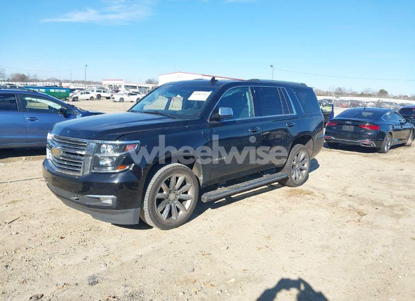 Photo 2 of 2019 Chevrolet Tahoe PREMIER (VIN 1GNSCCKC0KR296975)