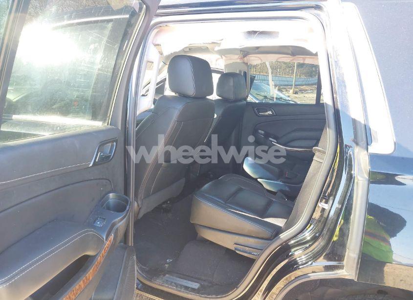 Photo 8 of 2019 Chevrolet Tahoe PREMIER (VIN 1GNSCCKC0KR296975)