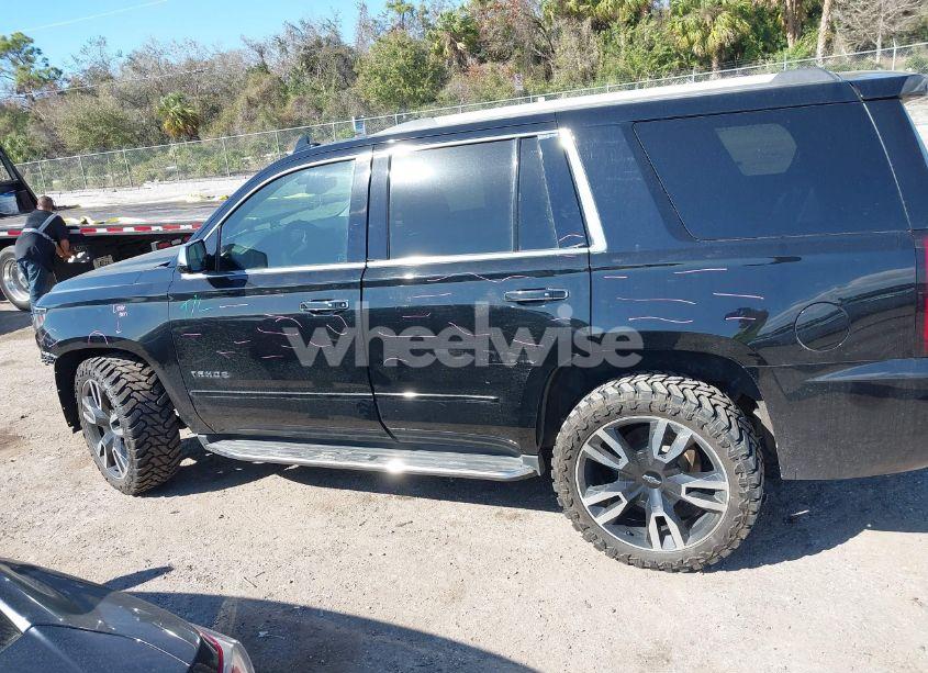 Photo 14 of 2018 Chevrolet Tahoe PREMIER (VIN 1GNSCCKC2JR166582)