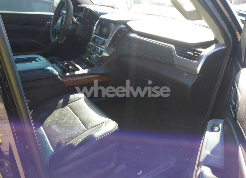 Photo 5 of 2018 Chevrolet Tahoe PREMIER (VIN 1GNSCCKC2JR166582)