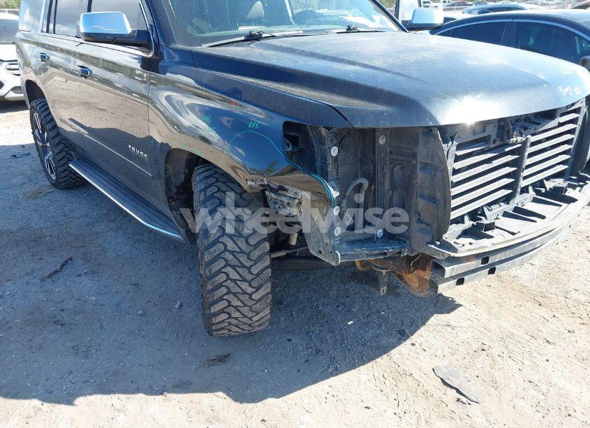 Photo 6 of 2018 Chevrolet Tahoe PREMIER (VIN 1GNSCCKC2JR166582)