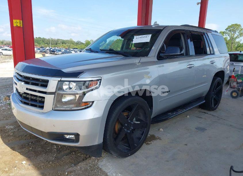 Photo 2 of 2018 Chevrolet Tahoe PREMIER (VIN 1GNSCCKC3JR104463)