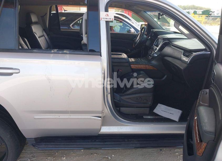 Photo 6 of 2018 Chevrolet Tahoe PREMIER (VIN 1GNSCCKC3JR104463)