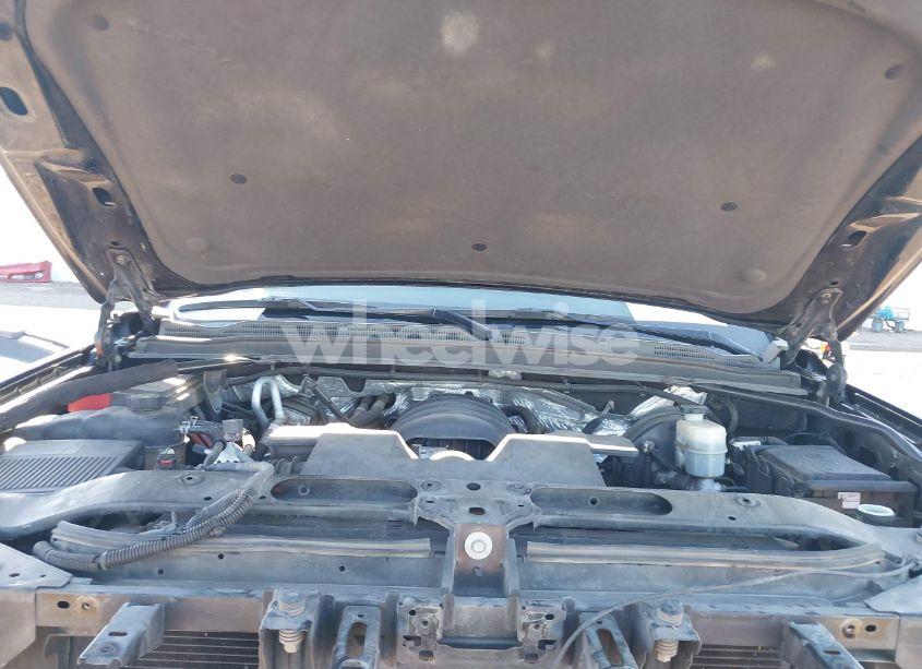 Photo 10 of 2015 Chevrolet Tahoe LTZ (VIN 1GNSCCKC4FR186632)