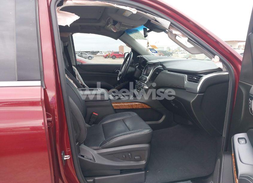 Photo 5 of 2019 Chevrolet Tahoe PREMIER (VIN 1GNSCCKC4KR339245)