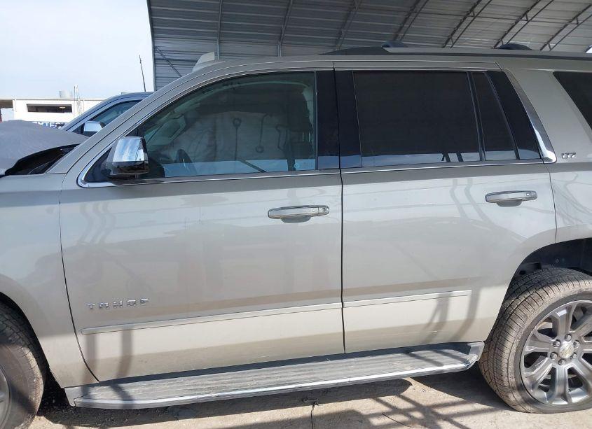 Photo 13 of 2015 Chevrolet Tahoe LTZ (VIN 1GNSCCKC5FR639883)