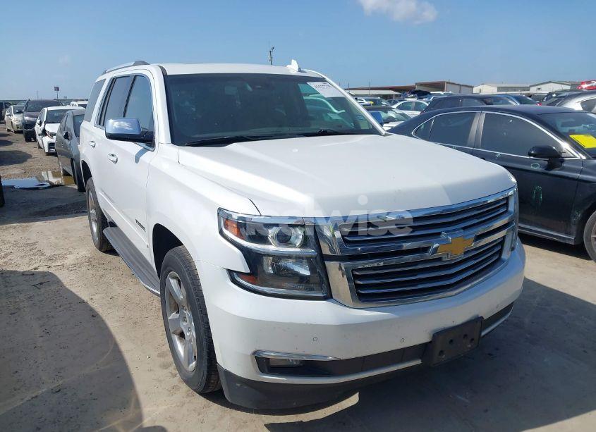 2017 Chevrolet Tahoe PREMIER (VIN 1GNSCCKC5HR193091) main photo
