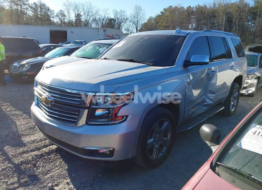 Photo 2 of 2019 Chevrolet Tahoe PREMIER (VIN 1GNSCCKC6KR209032)
