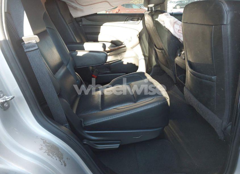 Photo 8 of 2019 Chevrolet Tahoe PREMIER (VIN 1GNSCCKC6KR209032)