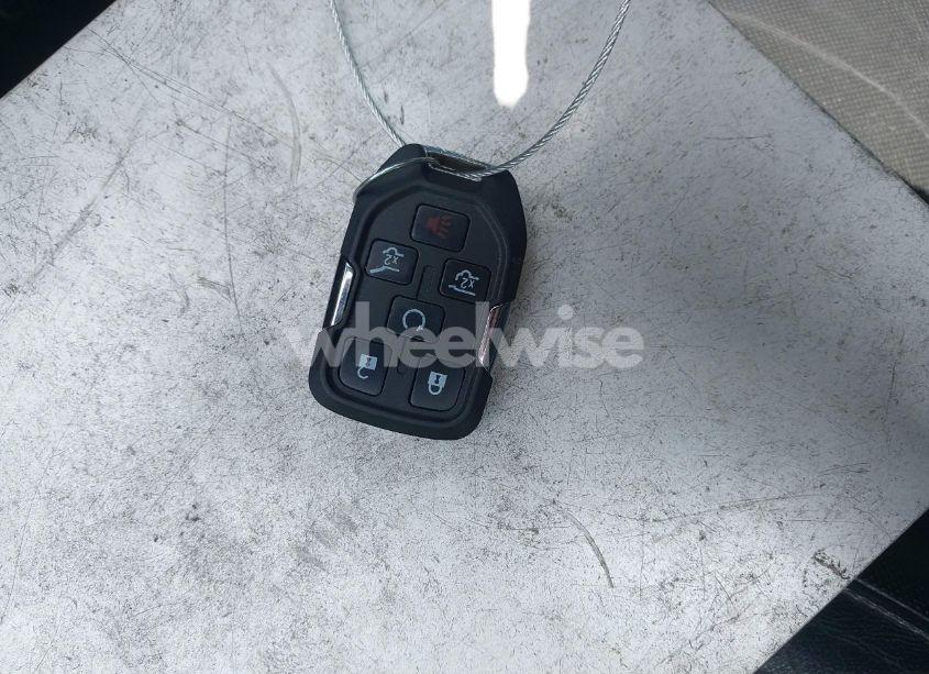 Photo 11 of 2015 Chevrolet Tahoe LTZ (VIN 1GNSCCKC7FR746028)