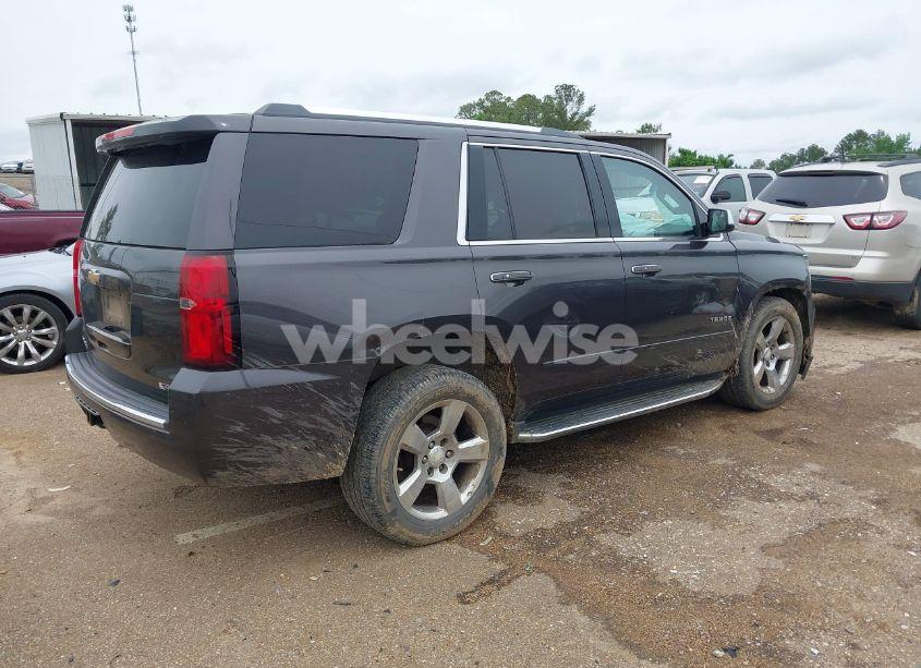 Photo 4 of 2018 Chevrolet Tahoe PREMIER (VIN 1GNSCCKC7JR304598)