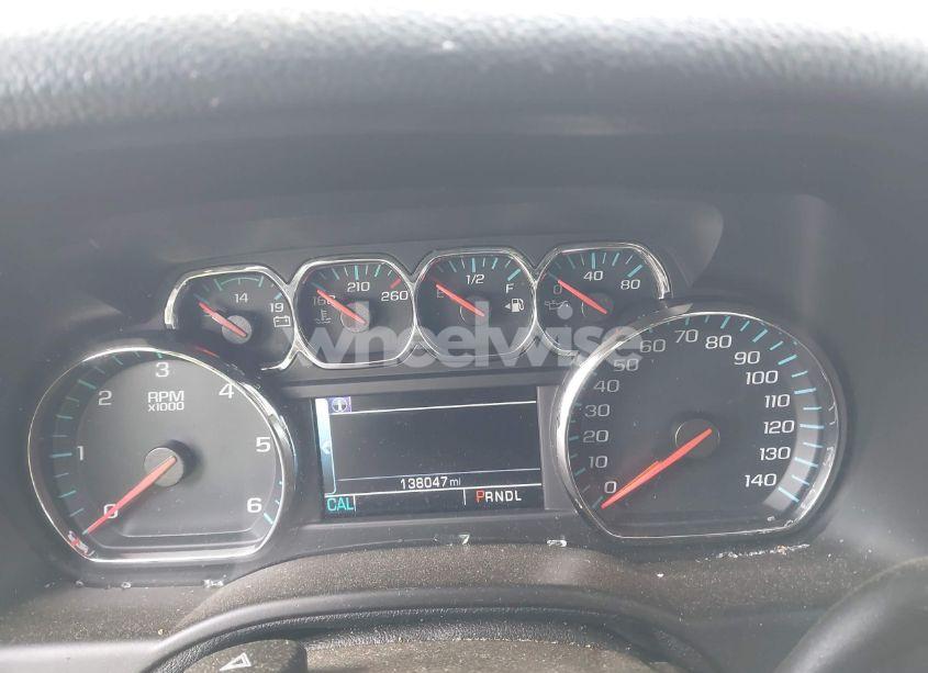 Photo 7 of 2018 Chevrolet Tahoe PREMIER (VIN 1GNSCCKC7JR304598)