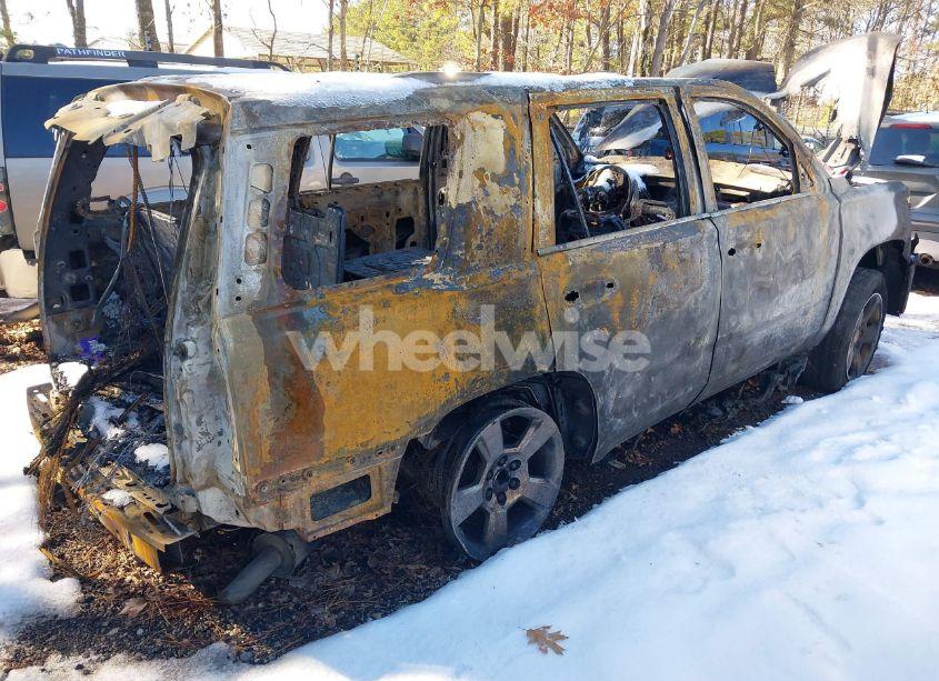 Photo 4 of 2015 Chevrolet Tahoe LTZ (VIN 1GNSCCKC8FR626383)