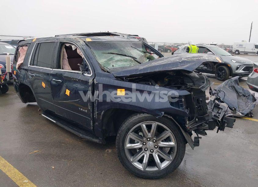 2017 Chevrolet Tahoe PREMIER (VIN 1GNSCCKC8HR334350) main photo