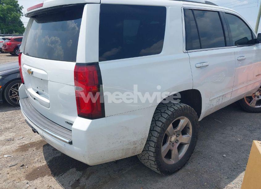 Photo 4 of 2018 Chevrolet Tahoe PREMIER (VIN 1GNSCCKC8JR257470)