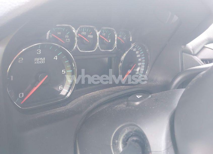 Photo 7 of 2018 Chevrolet Tahoe PREMIER (VIN 1GNSCCKC8JR257470)