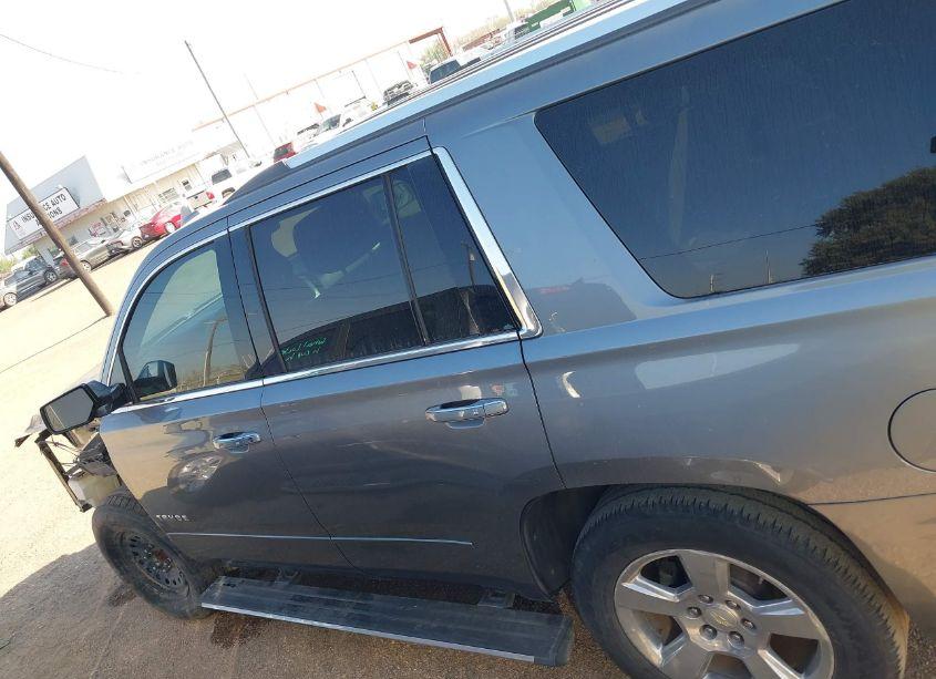 Photo 14 of 2018 Chevrolet Tahoe PREMIER (VIN 1GNSCCKC8JR258957)