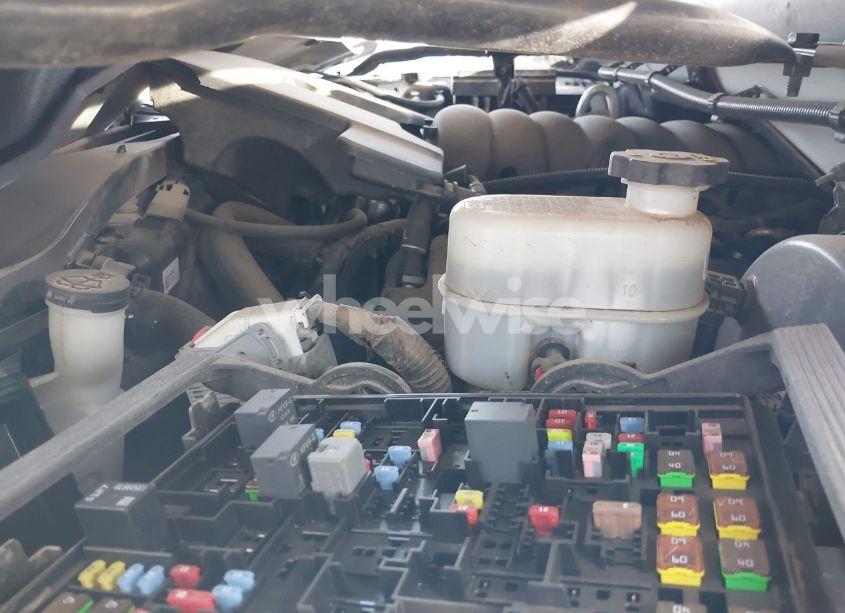 Photo 10 of 2019 Chevrolet Tahoe PREMIER (VIN 1GNSCCKC9KR256636)