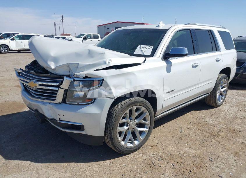 Photo 2 of 2019 Chevrolet Tahoe PREMIER (VIN 1GNSCCKC9KR256636)
