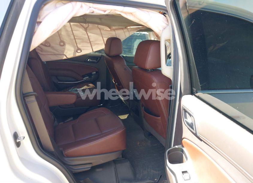 Photo 8 of 2019 Chevrolet Tahoe PREMIER (VIN 1GNSCCKC9KR256636)