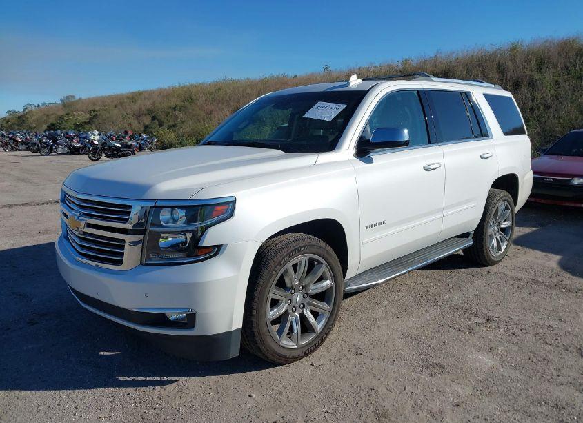 Photo 2 of 2020 Chevrolet Tahoe 2WD PREMIER (VIN 1GNSCCKC9LR104177)