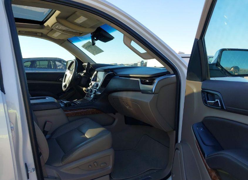 Photo 5 of 2020 Chevrolet Tahoe 2WD PREMIER (VIN 1GNSCCKC9LR104177)