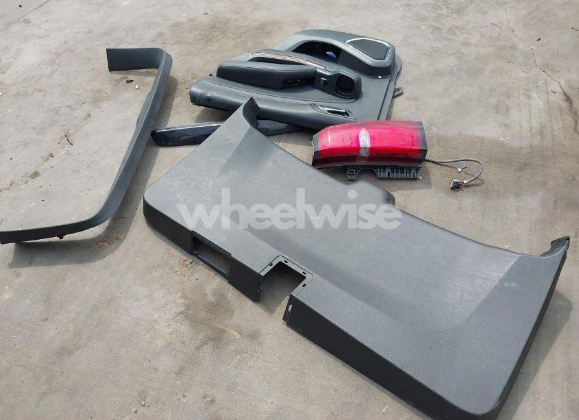 Photo 12 of 2015 Chevrolet Tahoe LTZ (VIN 1GNSCCKCXFR297881)