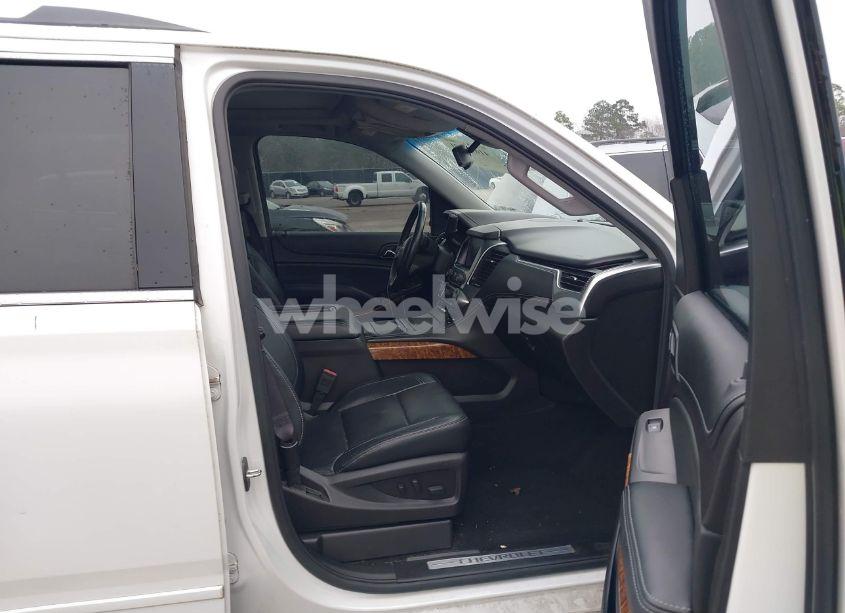 Photo 5 of 2016 Chevrolet Tahoe LTZ (VIN 1GNSCCKCXGR392426)