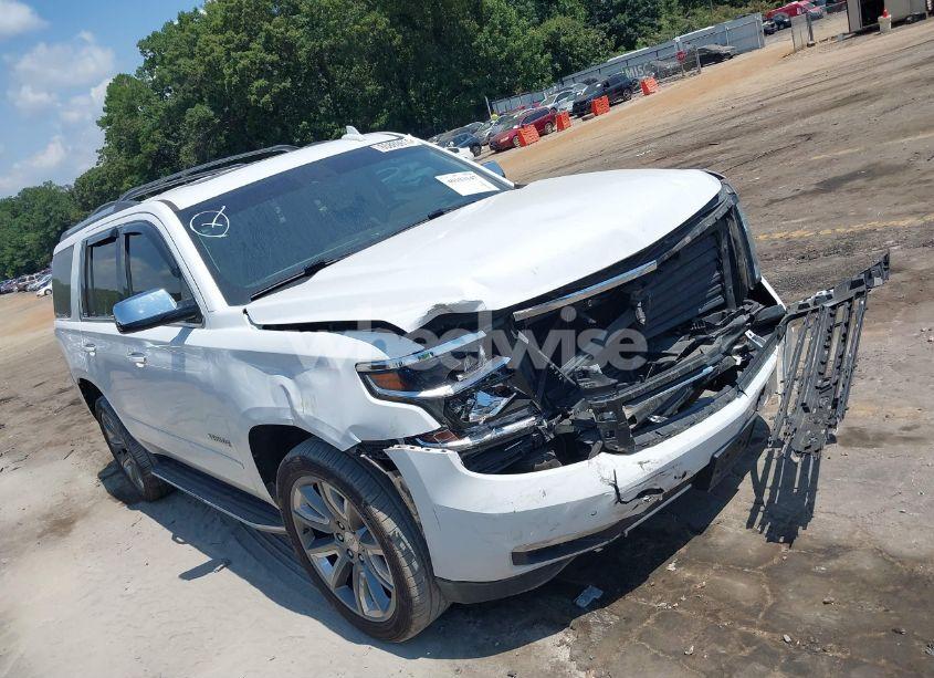 2018 Chevrolet Tahoe PREMIER (VIN 1GNSCCKCXJR324733) main photo