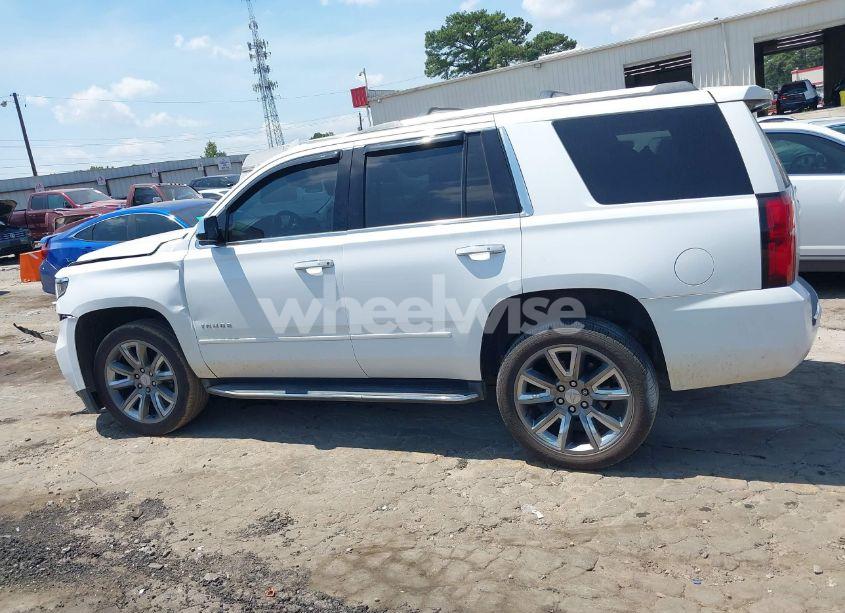 Photo 14 of 2018 Chevrolet Tahoe PREMIER (VIN 1GNSCCKCXJR324733)