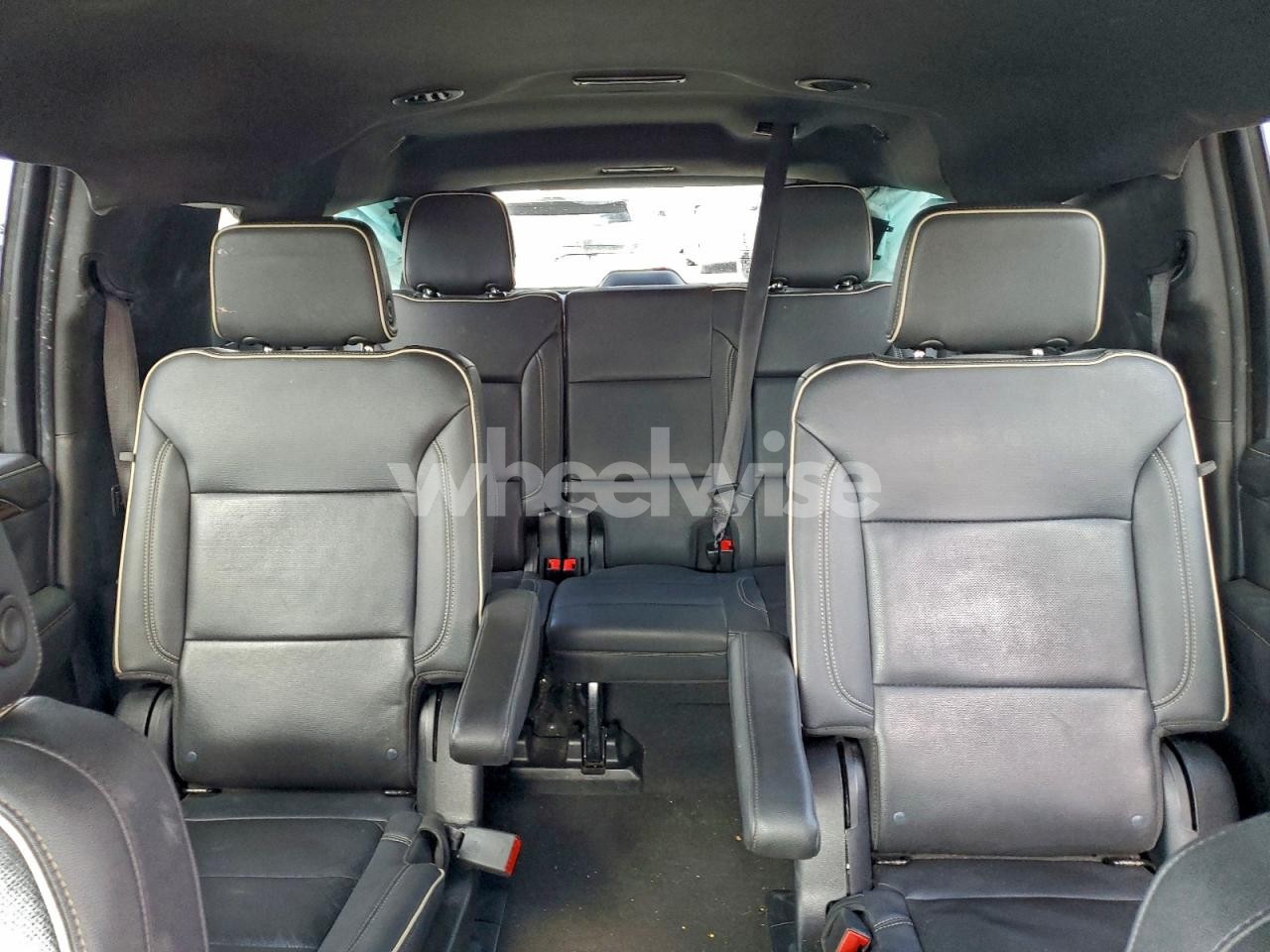 Photo 10 of 2023 CHEVROLET SUBURBAN C1500 PREMIER (VIN 1GNSCCKD0PR234833)