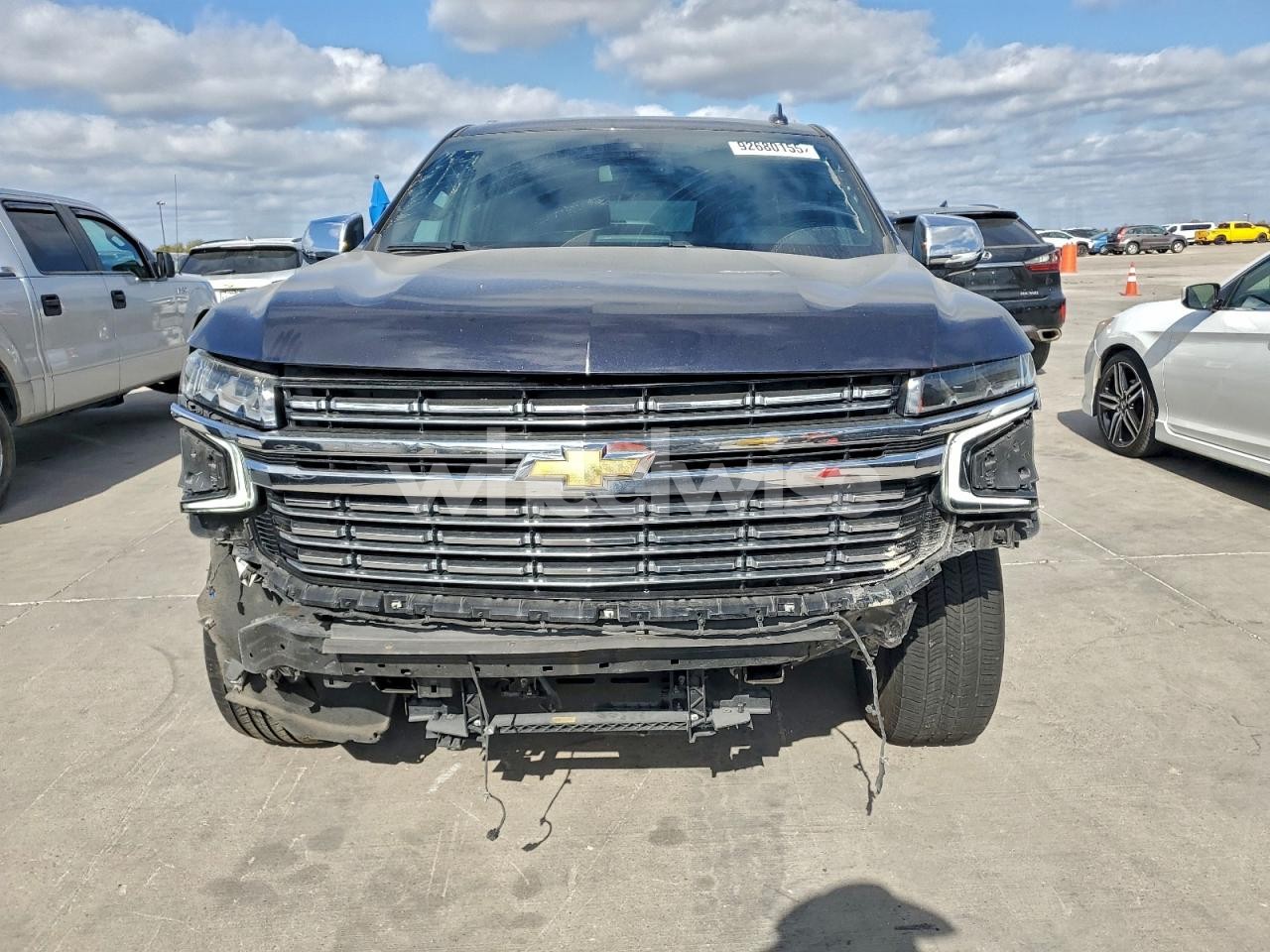 Photo 5 of 2023 CHEVROLET SUBURBAN C1500 PREMIER (VIN 1GNSCCKD0PR234833)