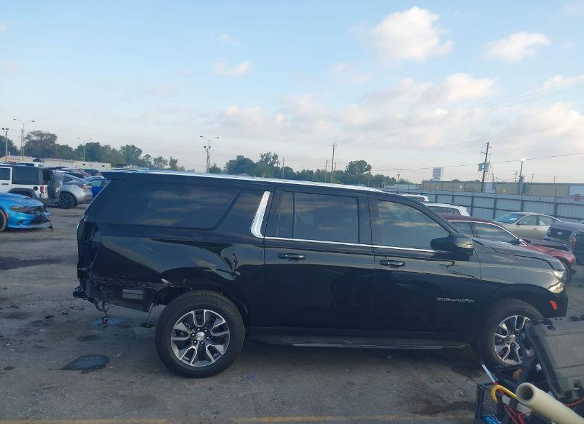 Photo 13 of 2024 Chevrolet Suburban 2WD LT (VIN 1GNSCCKD0RR257189)