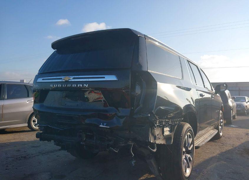 Photo 6 of 2024 Chevrolet Suburban 2WD LT (VIN 1GNSCCKD0RR257189)