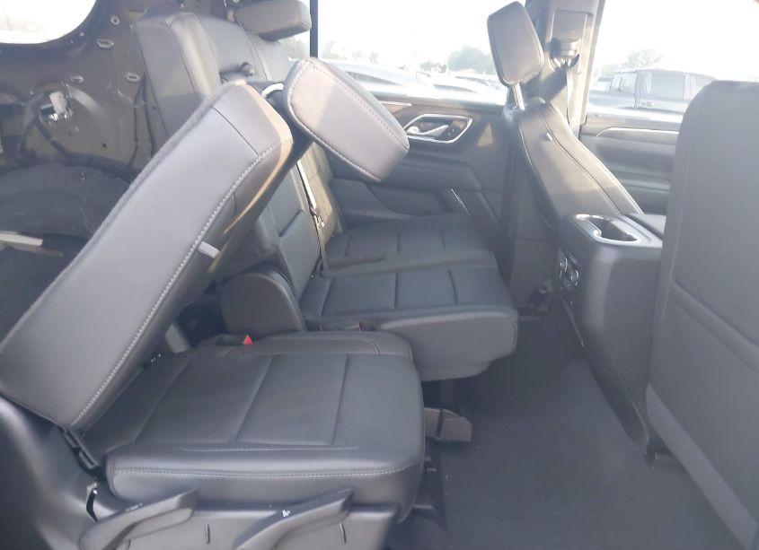 Photo 8 of 2024 Chevrolet Suburban 2WD LT (VIN 1GNSCCKD0RR257189)