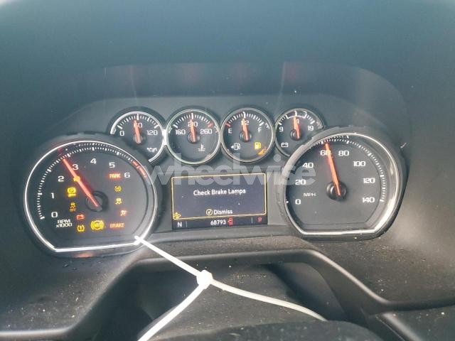 Photo 8 of 2021 CHEVROLET SUBURBAN C1500 LT N/A (VIN 1GNSCCKD1MR403009)