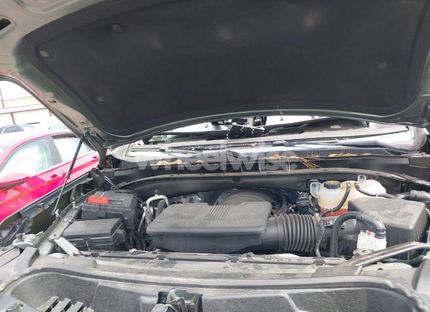 Photo 10 of 2024 Chevrolet Suburban 2WD LT (VIN 1GNSCCKD1RR221625)