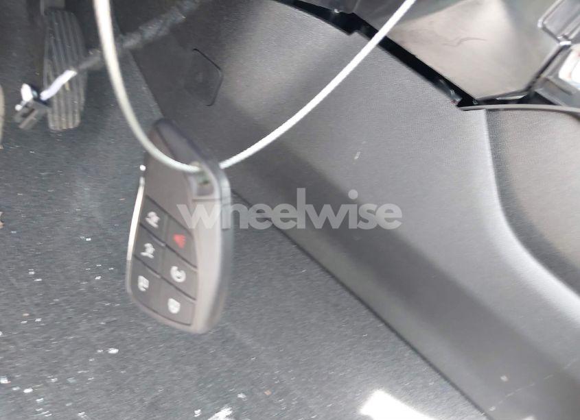 Photo 11 of 2024 Chevrolet Suburban 2WD LT (VIN 1GNSCCKD1RR221625)