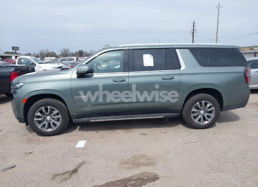 Photo 14 of 2024 Chevrolet Suburban 2WD LT (VIN 1GNSCCKD1RR221625)